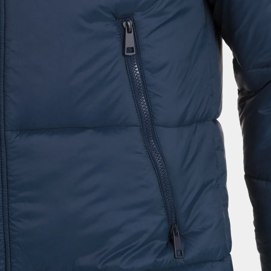 Anorak Islandia III — Marineblau in Marineblau, Am Modell